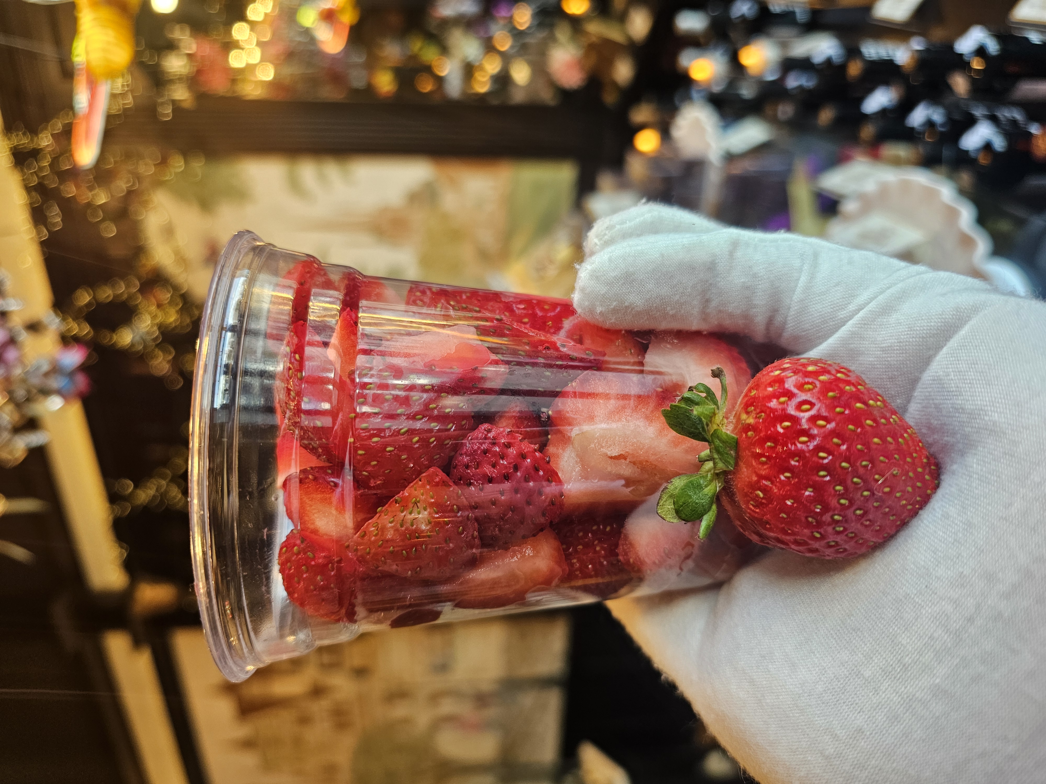Strawberry Chocolate Cups